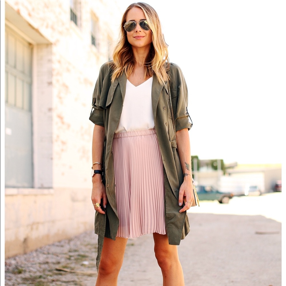 Banana republic blush pink pleated skirt m